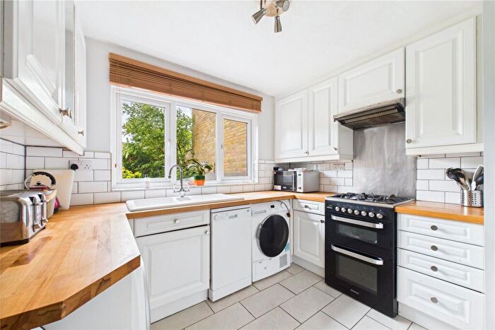 3 Bedroom Terraced House For Sale In Inchwood, Bracknell, Berkshire, RG12