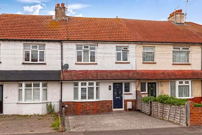 3 Bedroom Terraced House For Sale In Adur Drive, Shoreham-By-Sea, BN43