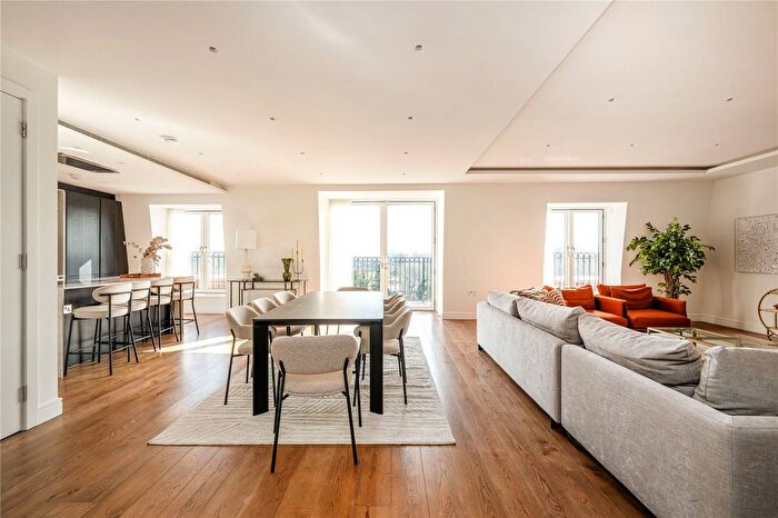 3 Bedroom Flat For Sale In Bayswater Road, Notting Hill, London, W2