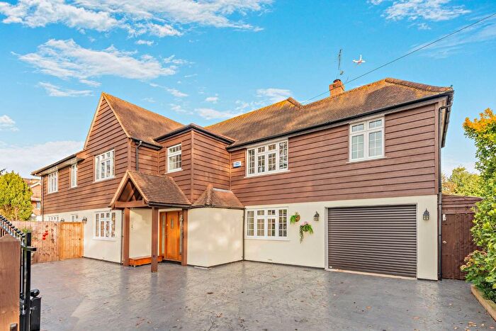 4 Bedroom Detached House For Sale In Bagshot Road, Englefield Green, Egham, Surrey, TW20