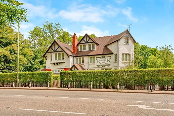 1 Bedroom Apartment For Sale In London Road North, Merstham, Redhill, RH1