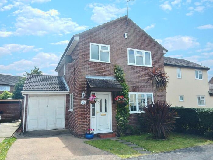 3 Bedroom Semi-Detached House To Rent In Smythe Close, Clacton-on-Sea, CO16