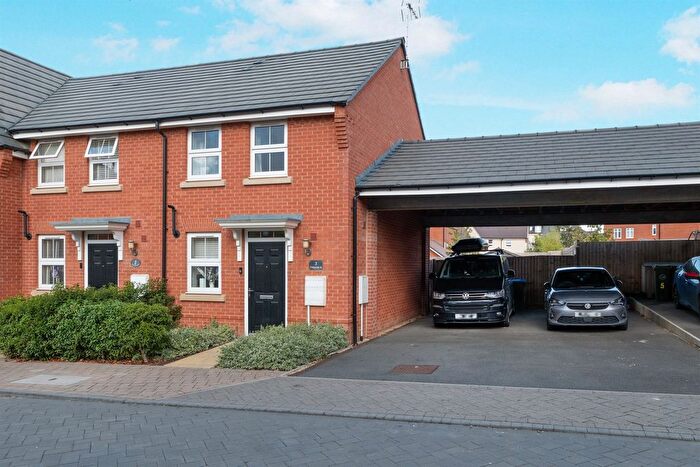 2 Bedroom End Of Terrace House For Sale In Frideswide Street, Buckingham, MK18
