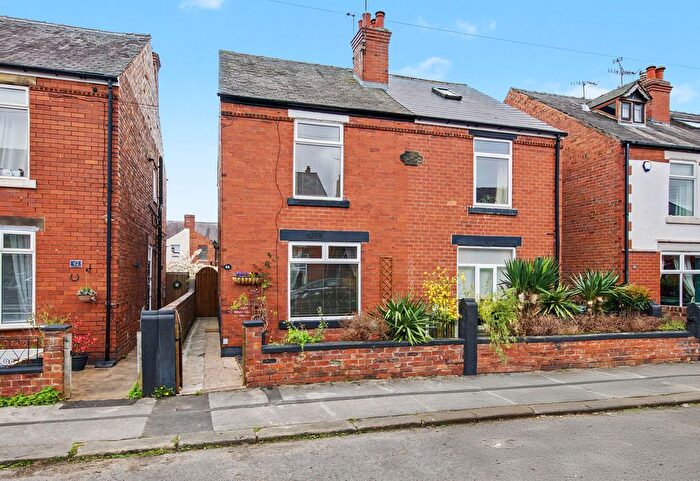 2 Bedroom Semi-Detached House For Sale In St. Thomas Street, Brampton, Chesterfield, S40