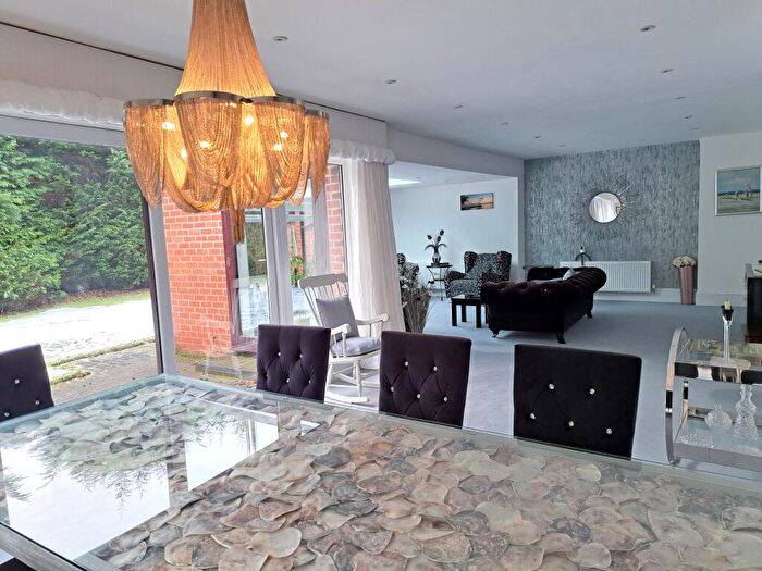 5 Bedroom Detached House For Sale In Avondale Road, Whitefield, M45
