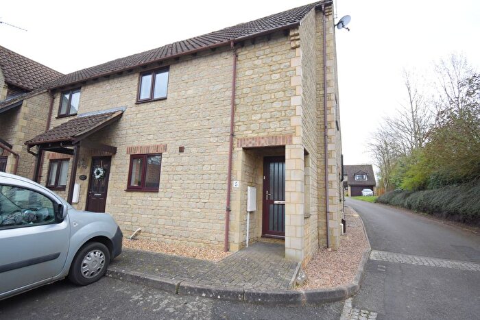 2 Bedroom Semi-Detached House To Rent In Chase Farm, Geddington, NN14