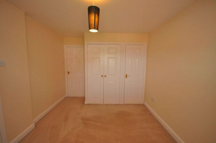 2 Bedroom End Of Terrace House To Rent In Chesterton Drive, Leamington Spa, CV31