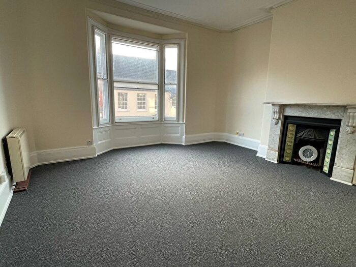 1 Bedroom Flat To Rent In Fore Street, Wellington, TA21