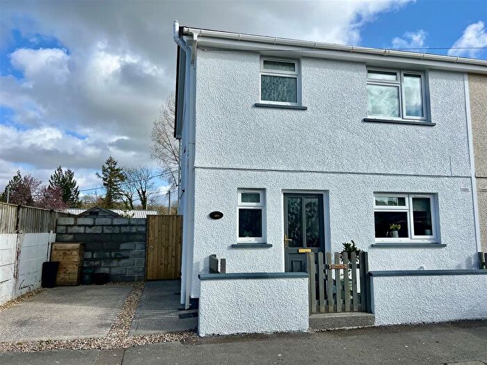 3 Bedroom Semi Detached House For Sale In Woodfield Road, Llandybie, Ammanford, SA18