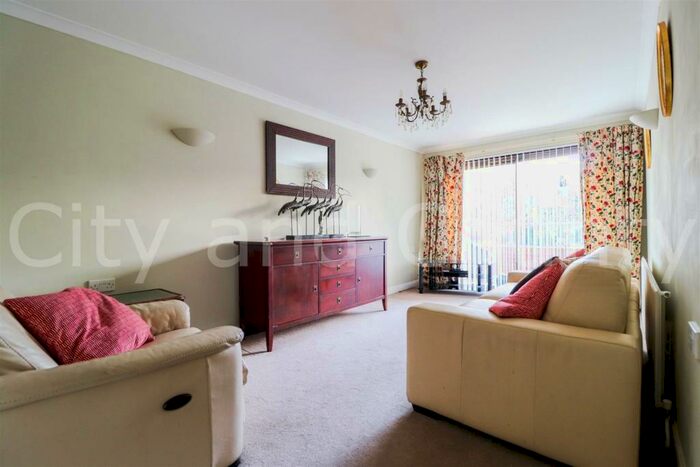 2 Bedroom Flat To Rent In Thorpe Road, Peterborough, PE3