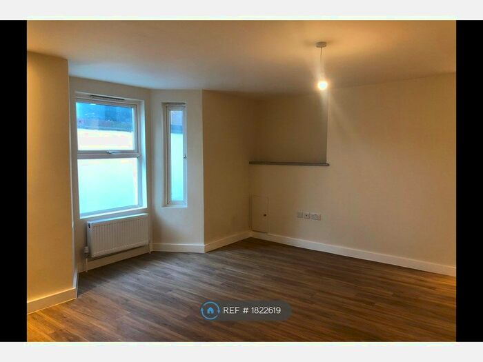 1 Bedroom Flat To Rent In Waddon New Road, Croydon, CR0