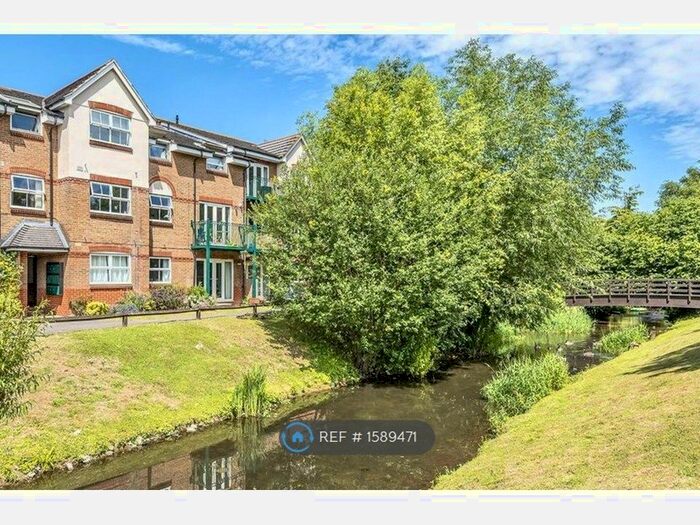 2 Bedroom Flat To Rent In Mill Stream Lodge, Rickmansworth, WD3