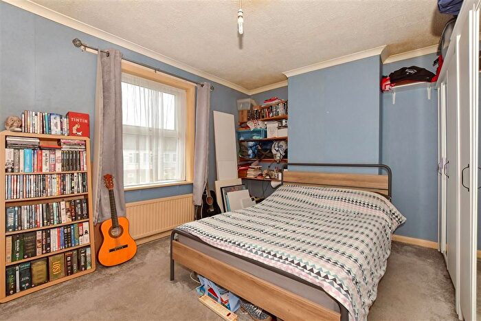 3 Bedroom Terraced House For Sale In Priory Row, Faversham, Kent, ME13