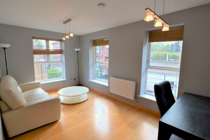 2 Bedroom Flat To Rent In Gatcombe Road, London, E16