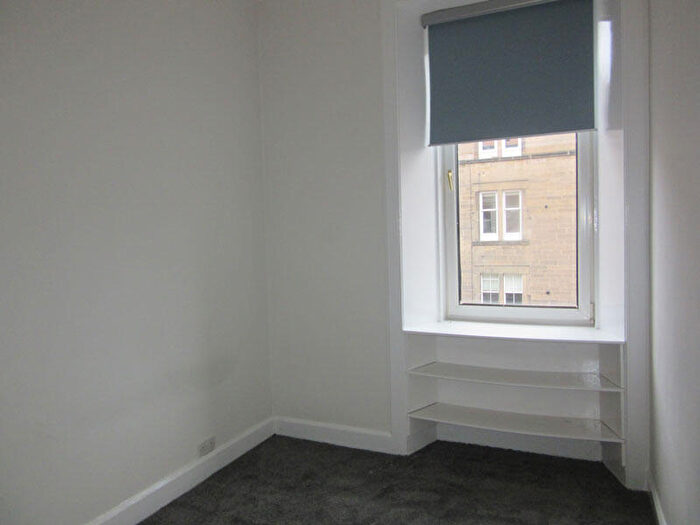 1 Bedroom Flat To Rent In Ogilvie Terrace, Shandon, Edinburgh, EH11