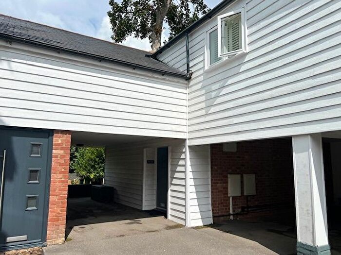 3 Bedroom Property To Rent In Millwrights Mews, Canterbury, CT1