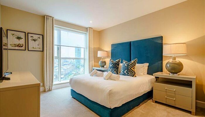 2 Bedroom Apartment To Rent In Westferry Circus, London, E14