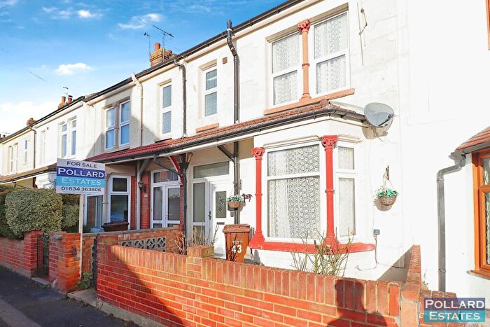3 Bedroom Terraced House For Sale In Seaton Road, Gillingham, ME7