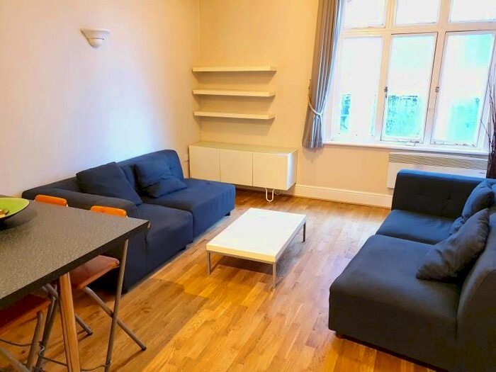 1 Bedroom Flat To Rent In Hamilton House, Trafalgar Street, LS2