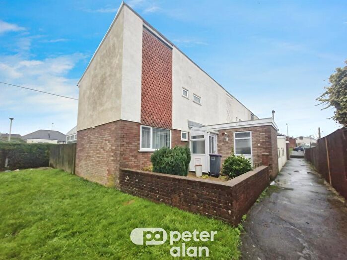 2 Bedroom End Of Terrace House For Sale In Lancaster Road, New Inn, Pontypool, NP4
