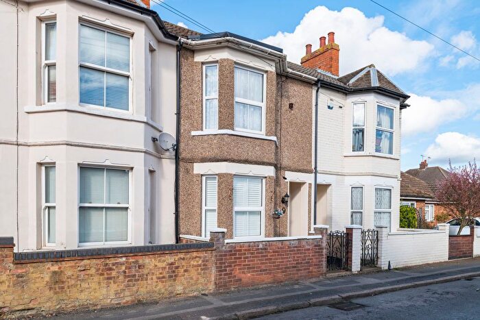 2 Bedroom Terraced House For Sale In St. Martins Street, Bletchley, Milton Keynes, MK2
