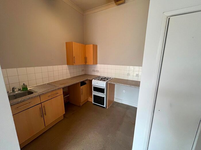 2 Bedroom Flat To Rent In Flat, Denzil Avenue, Southampton, SO14
