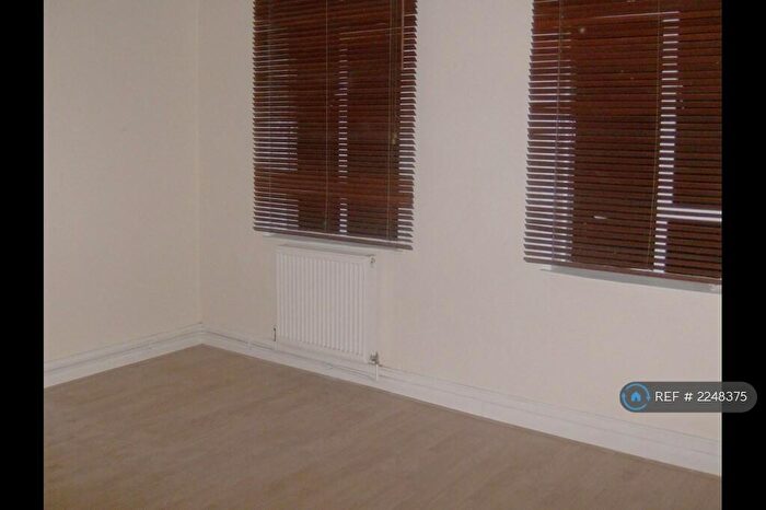 1 Bedroom Semi-Detached House To Rent In Denmark Road, London, SE25