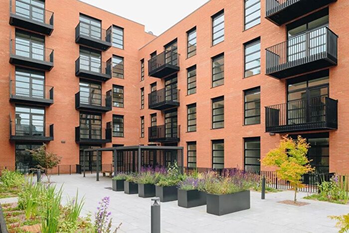 2 Bedroom Flat To Rent In Price Street, Birmingham, B4