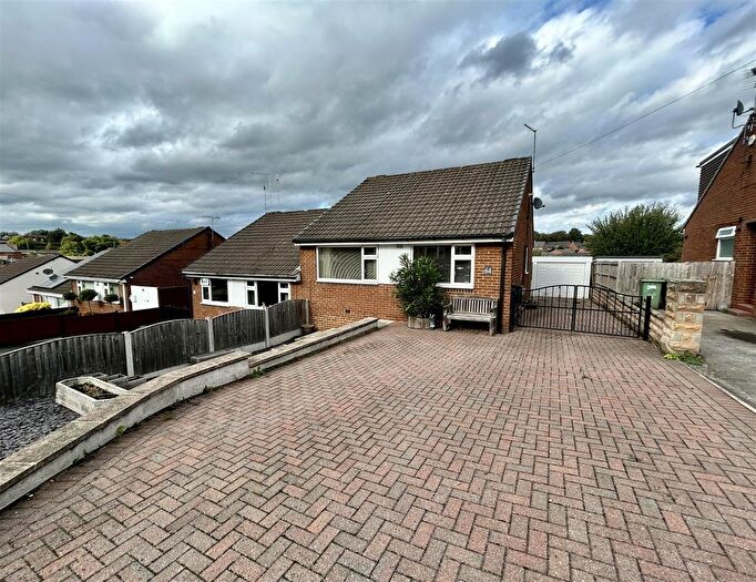 2 Bedroom Semi-detached Bungalow For Sale In Westfield Lane, Kippax, Leeds, LS25