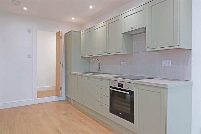 3 Bedroom Property For Sale In Garlands Road, Redhill, RH1