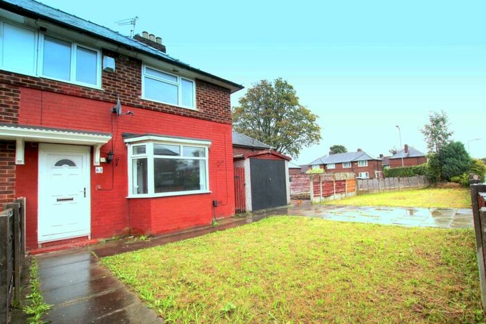 3 Bedroom Semi-Detached House To Rent In Brookfield Gardens, Wythenshawe, M22