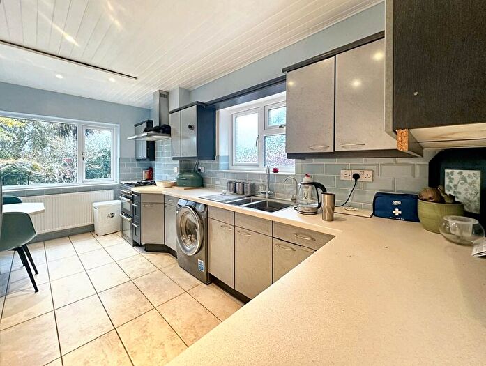 5 Bedroom Detached House For Sale In Queen Street, Weedon, ., NN7