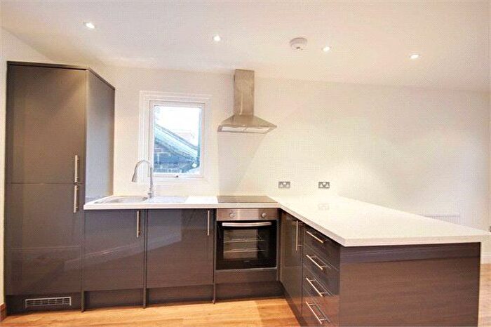 1 Bedroom Flat To Rent In Colney Hatch Lane, Muswell Hill, N10