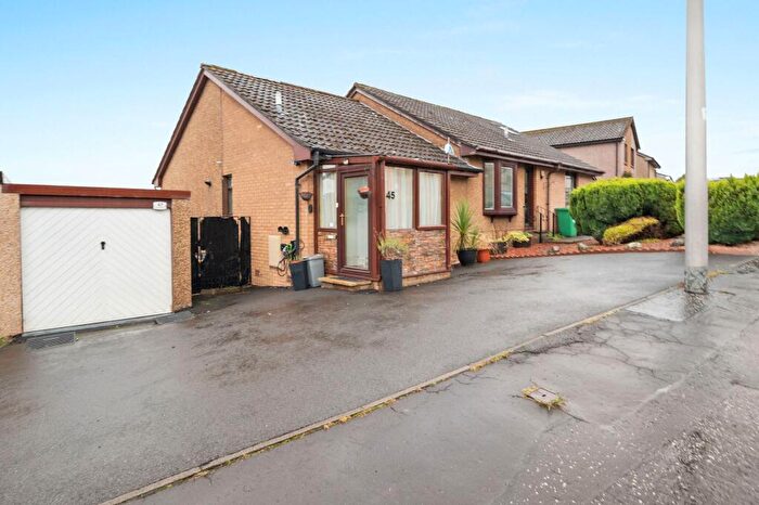 1 Bedroom Semi-Detached Bungalow For Sale In Birrell Drive, Dunfermline, KY11