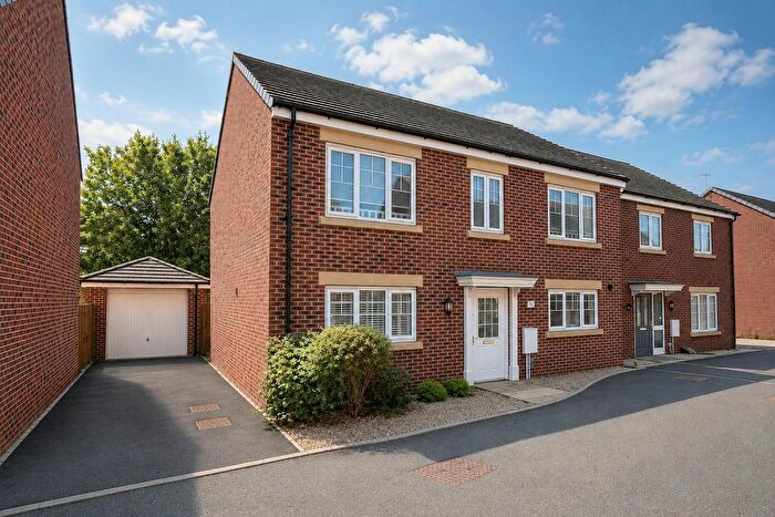 4 Bedroom Detached House For Sale In Canal Court, Hempsted, Gloucester, GL2