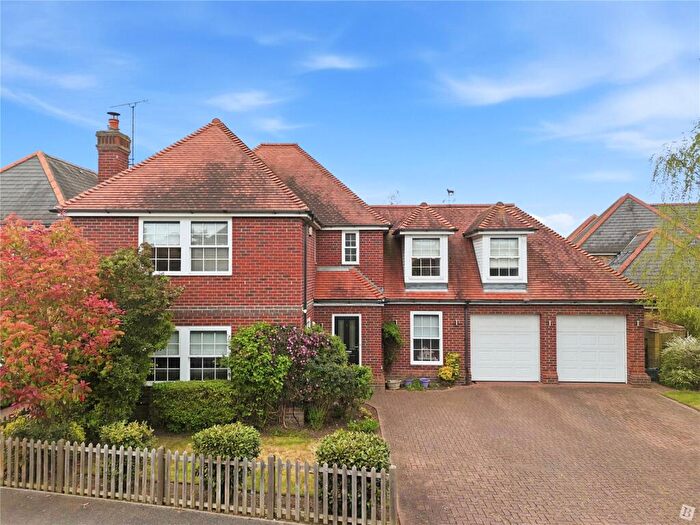 5 Bedroom Detached House For Sale In Drywoods, South Woodham Ferrers, Chelmsford, Essex, CM3