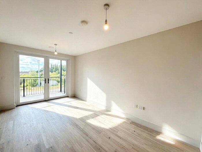 2 Bedroom Apartment To Rent In Isca Gardens, Exeter, EX4