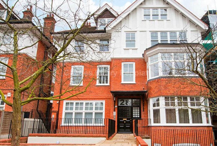 2 Bedroom Apartment To Rent In Lyndhurst Road, Belsize Park, NW3