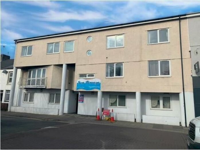 1 Bedroom Flat To Rent In New Road, Porthcawl, CF36