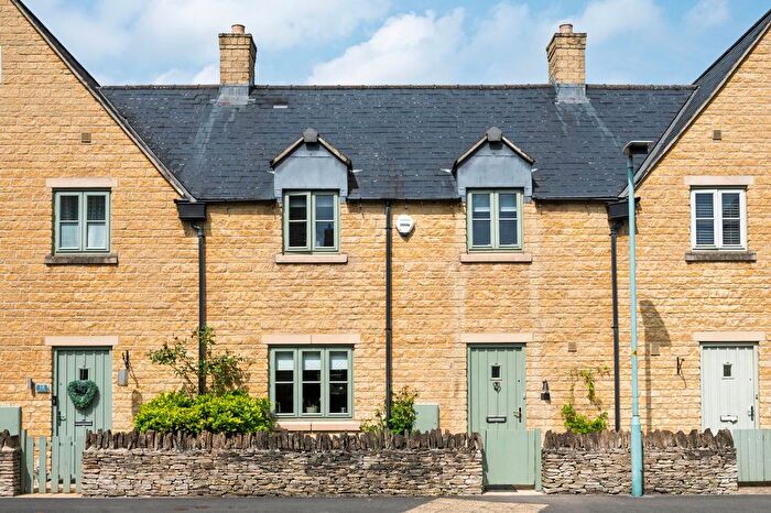 3 Bedroom Terraced House For Sale In Barnsley Way, Bourton-On-The-Water, GL54