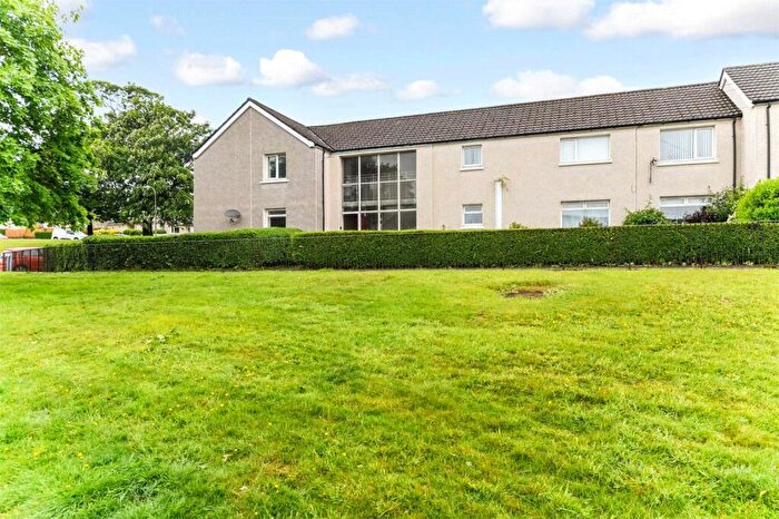 2 Bedroom Flat For Sale In Kilwinning Road, Stewarton, Kilmarnock, East Ayrshire, KA3
