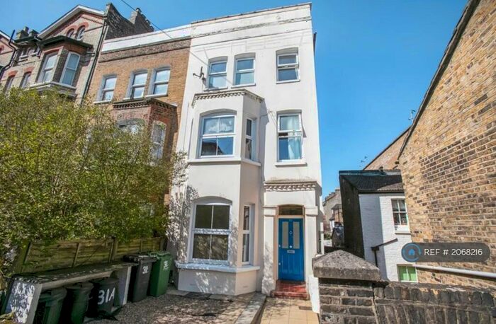 2 Bedroom Flat To Rent In Woodland Road, London, SE19