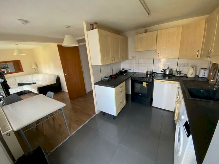 4 Bedroom House To Rent In Craddock Road, Canterbury, CT1