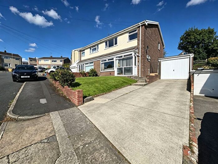 3 Bedroom Semi Detached House For Sale In Woodside Avenue, Litchard, CF31
