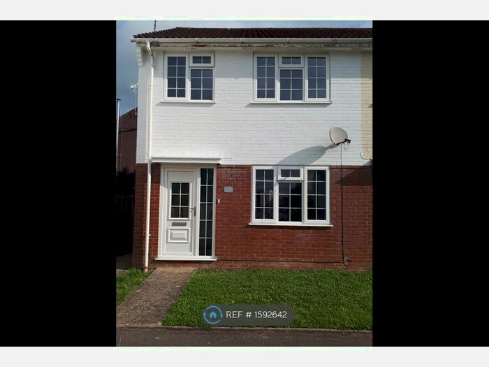 3 Bedroom End Of Terrace House To Rent In Owls Road, Verwood, BH31