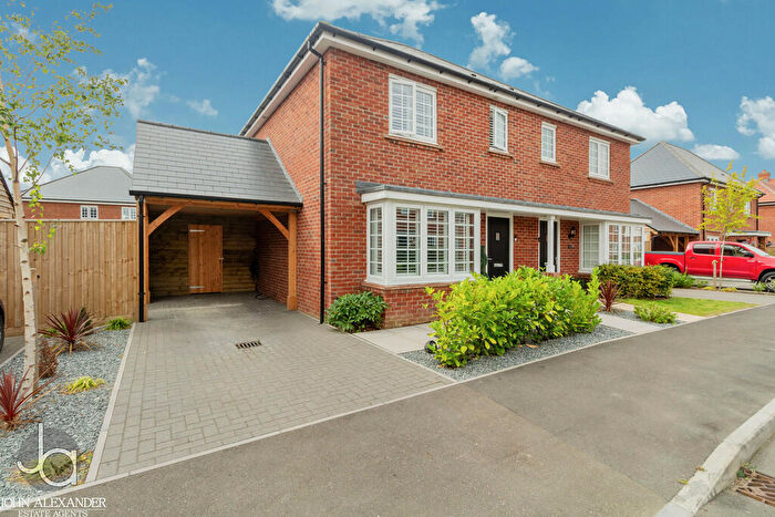 3 Bedroom Semi-Detached House For Sale In Beehive Avenue, Silver End, CM8