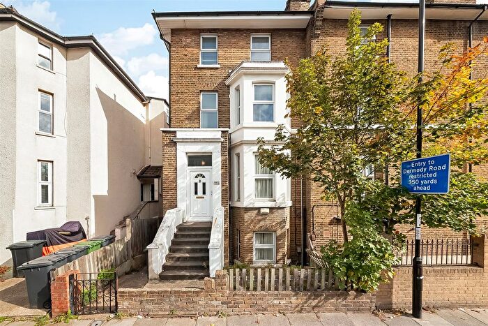 3 Bedroom Maisonette To Rent In Gilmore Road, London, SE13