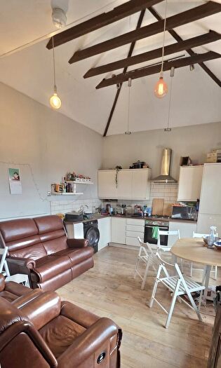 4 Bedroom Apartment To Rent In Richmond Road, Headingley, Leeds, LS6