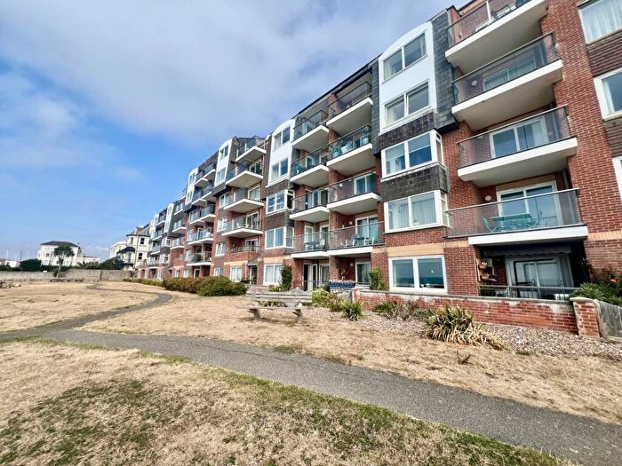 2 Bedroom Flat To Rent In Rock Gardens, Bognor Regis, PO21