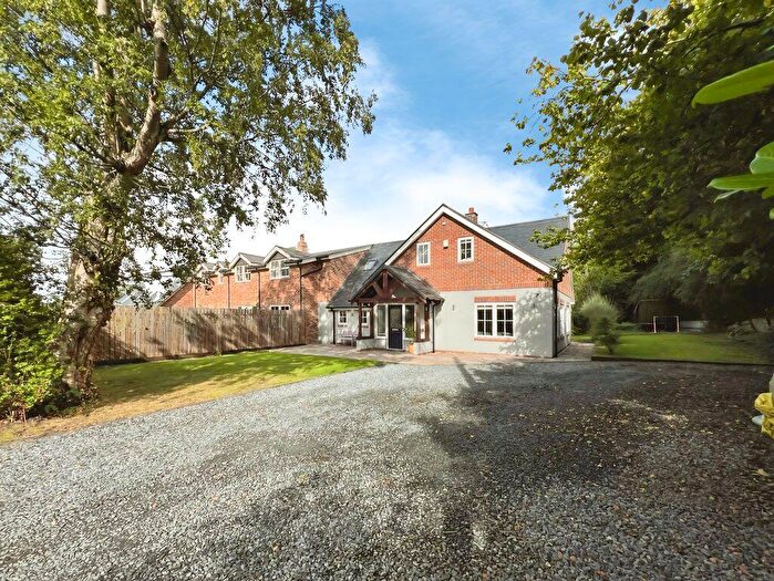 3 Bedroom Semi-Detached House For Sale In The Avenue, Medburn, Newcastle Upon Tyne, NE20